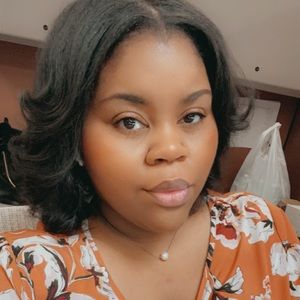 Meet your Posher, Kayala